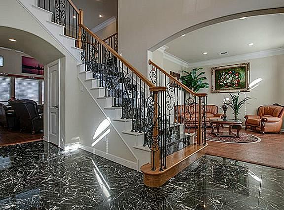 2nd image of 2006 Cottonwood Valley Cir S