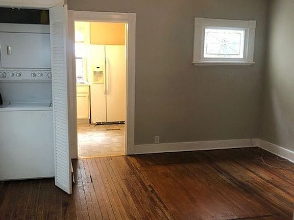 3rd image of 3214 Q St