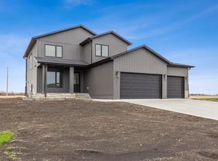 1566 75th Ave S, Fargo, ND