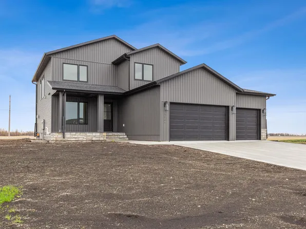 1566 75th Ave S, Fargo, ND 58104