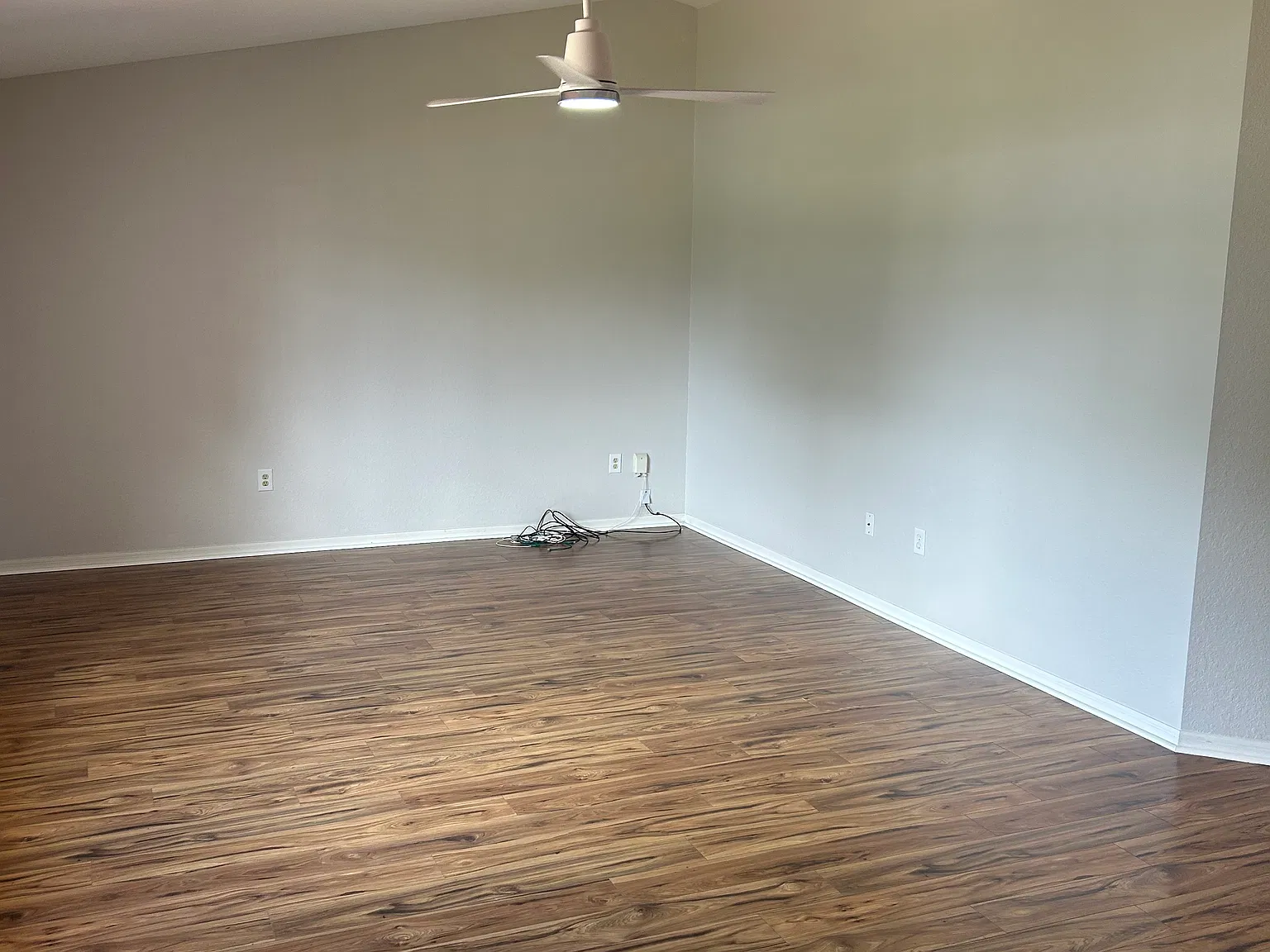 2 bed, 1867 sqft, $2,200 — Photo 4
