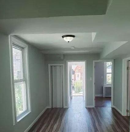 4th image of 53 Welland Ave APT 3F