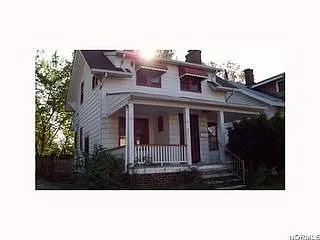 1295 E 143rd St photo 1