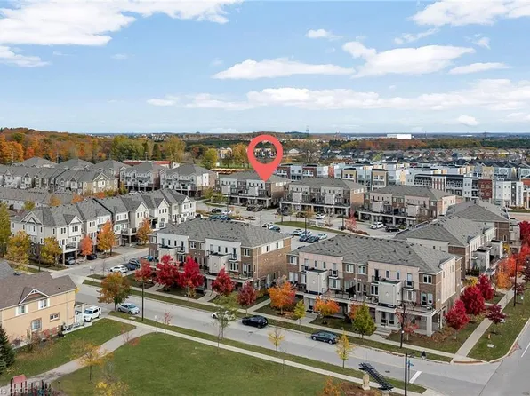 904 Apple Hill Ln, Kitchener, ON N2R 0L7