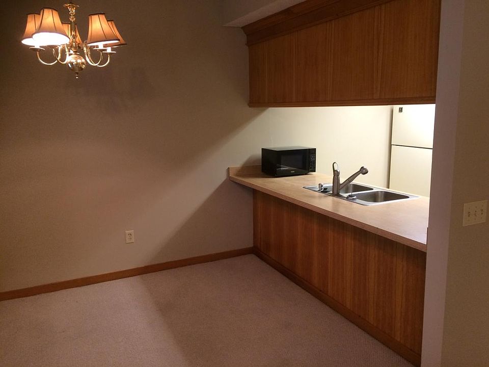 Dining/Breakfast Bar