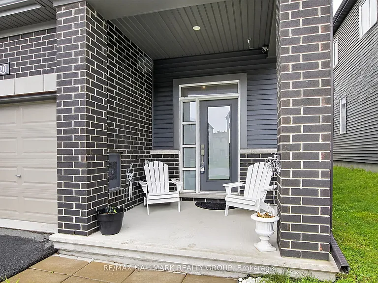 420 Kayak St — Photo 3