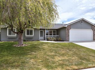 712 N Shady Grove Way, Kuna, ID 83634