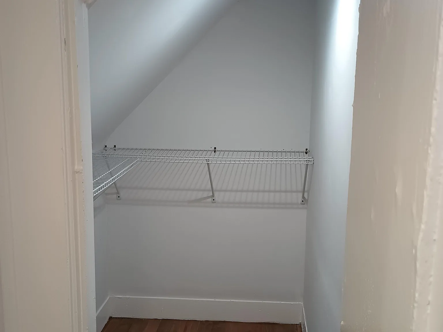 3 bed, 3.0 bath, 1000 sqft, $2,001 — Photo 4