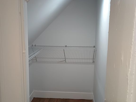 Walk in closet