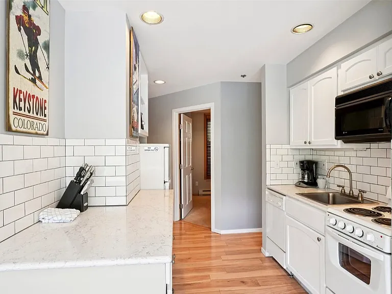 24 River Run Rd — Photo 10