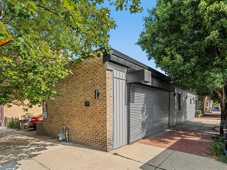 1629 E Eyre St — Photo 26