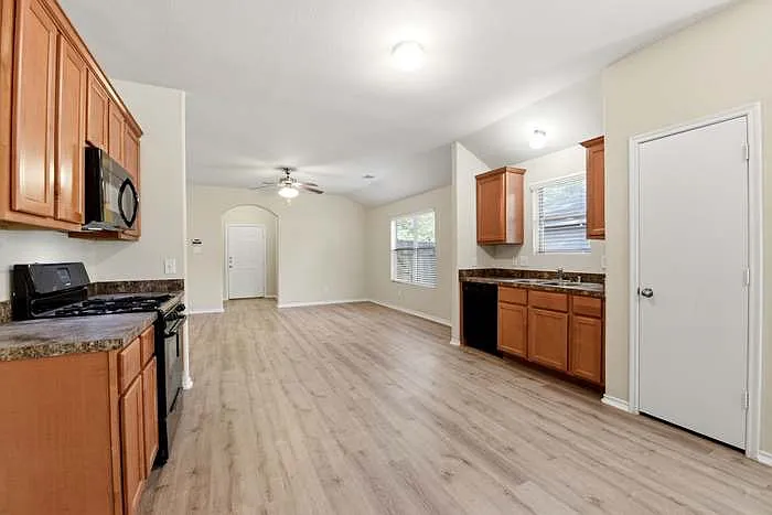 1606 Katydid Ct — Photo 10
