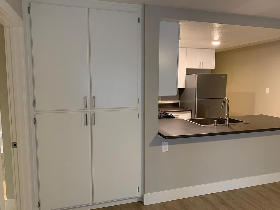 1st image of 4439 Ohio St #4