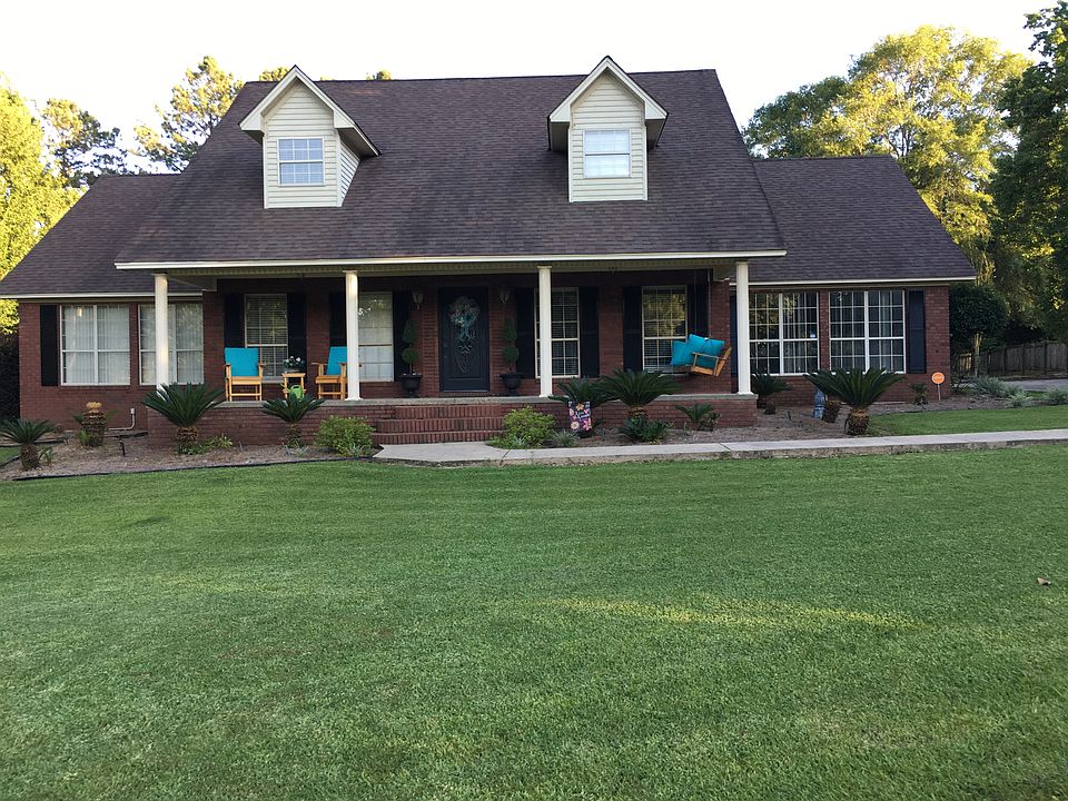 1st image of 15 Cedarwood Dr