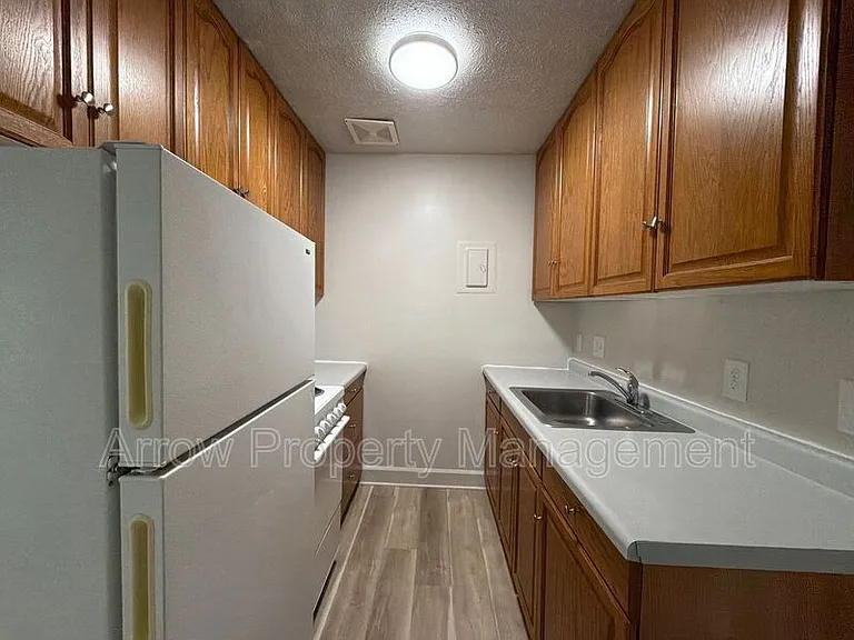 1215 E St #9 — Photo 1