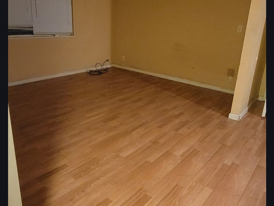 1st image of 2019 High St APT 2