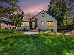 306 Bellevue Blvd S, Bellevue, NE 68005
