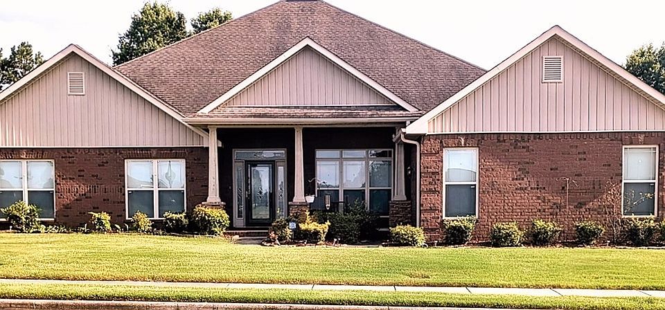 1st image of 502 W River Landing Blvd SW