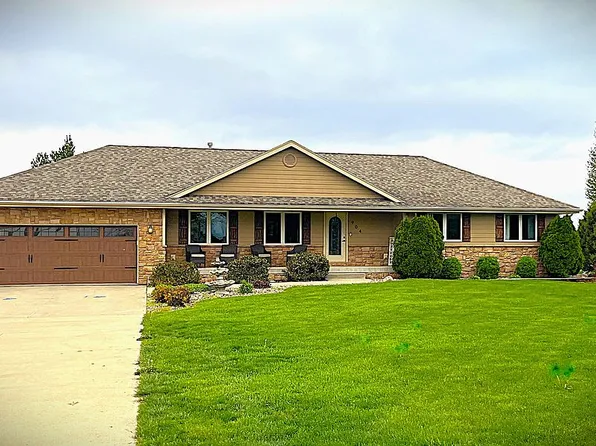904 Pleasant St SE, Bondurant, IA 50035