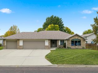 1504 10th St SE, Minot, ND 58701