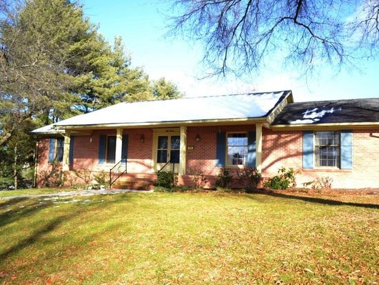 820 N 14th St Wytheville Va 24382 Mls 76751 Zillow