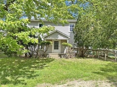 5207 S Whiteville Rd, Mount Pleasant, MI, 48858
