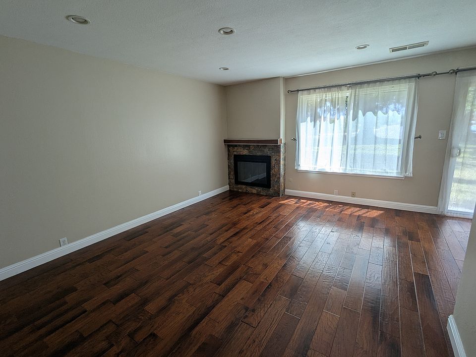 1st image of 6154 Regency Oaks Dr