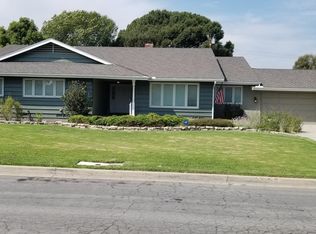 613 E Sunny Hills Rd, Fullerton, CA 92835