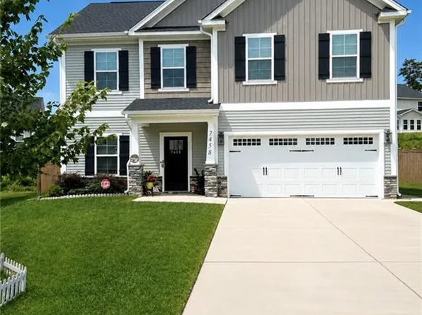7458 Buckview Ct, Kernersville, NC 27284