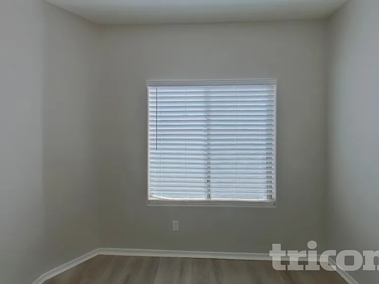 40086 W Bonneau St — Photo 14
