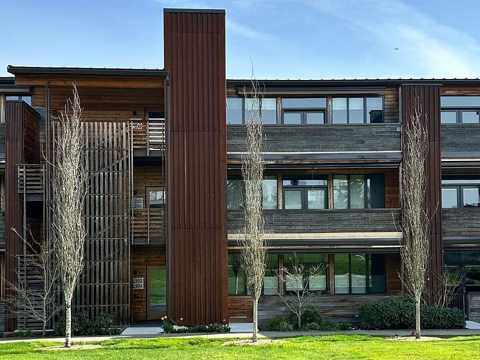 1st image of 363 Ambrose Lane NW #L204