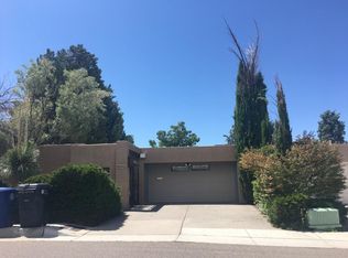 6940 Arvilla Pl NE, Albuquerque, NM 87110