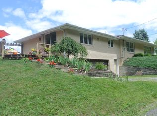 112 Ross Dr, New Brighton, PA 15066