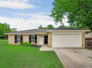 1744 Queen St, Fort Worth, TX 76103