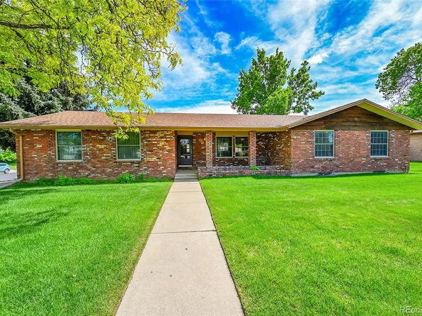 2311 Emery Place, Longmont, CO 80501