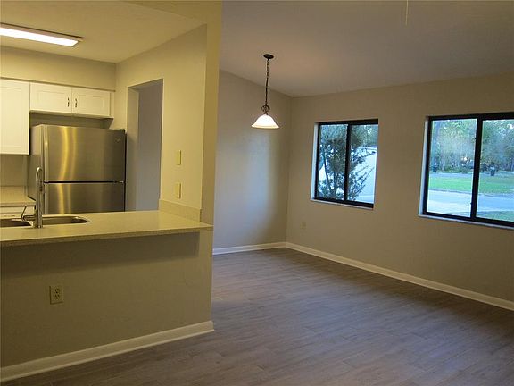4th image of 7019 SW 21st Ln