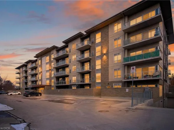 16 Markle Cres #509, Hamilton, ON L9G 0H4