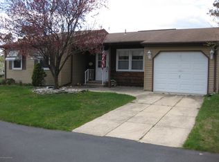 38 Hartford Rd, Manchester Township, NJ 08759