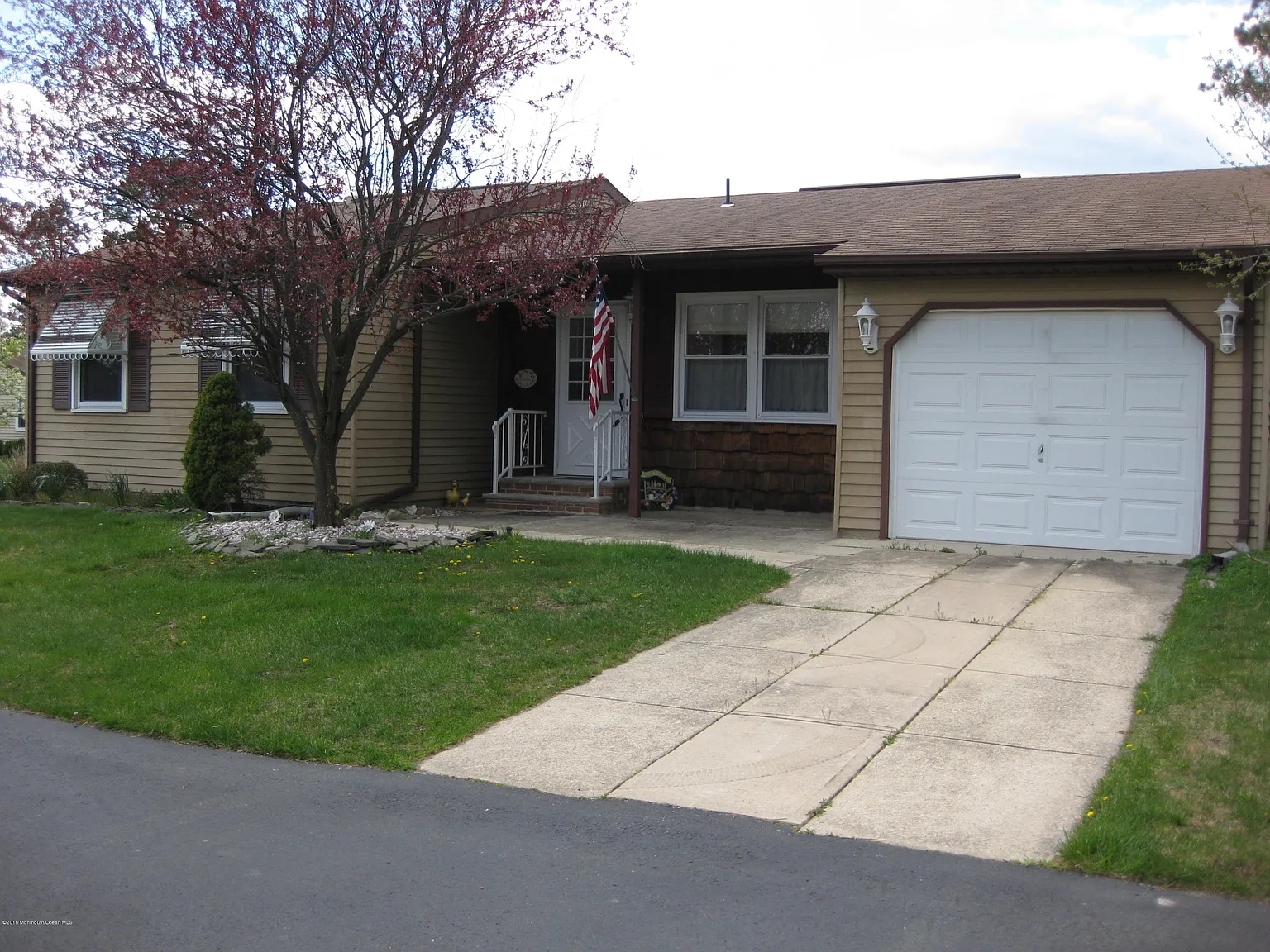 38 Hartford Road photo 1