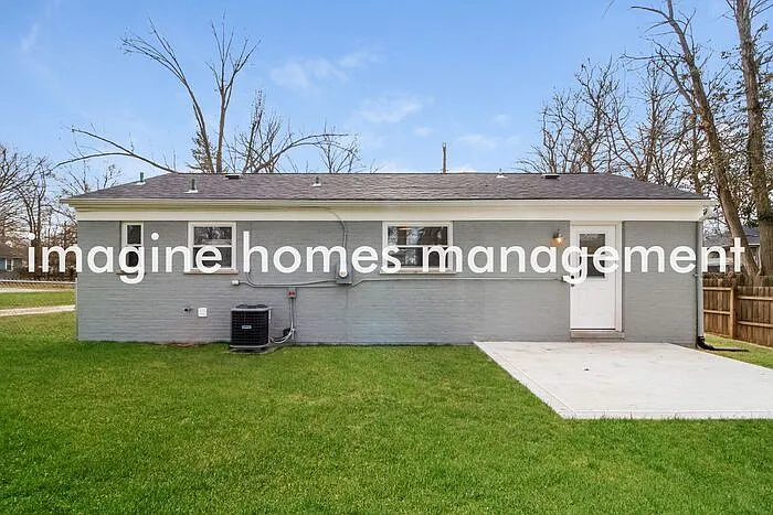 1450 Cottage Ct — Photo 11