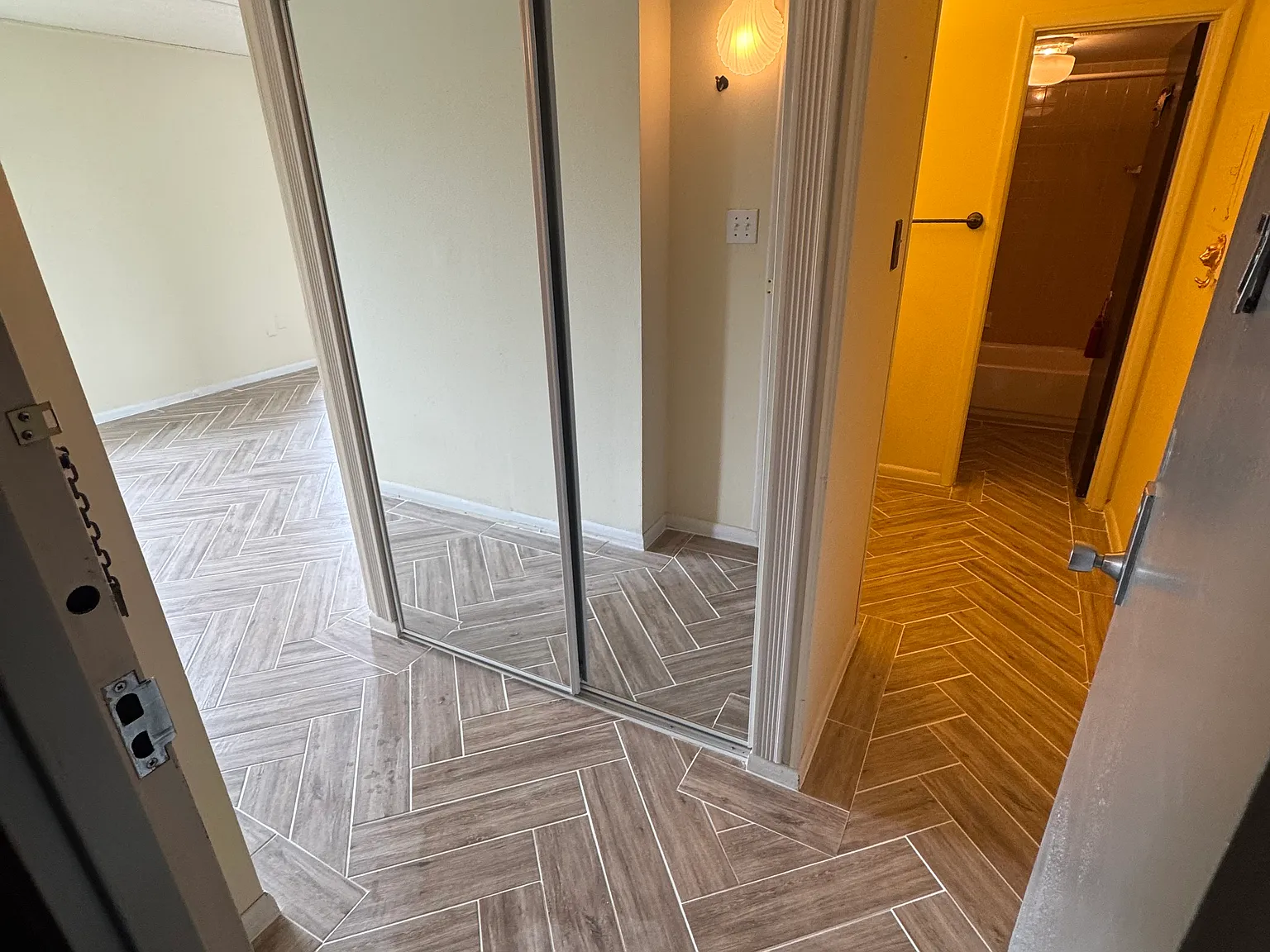 Studio, 525 sqft, $1,100 — Photo 4