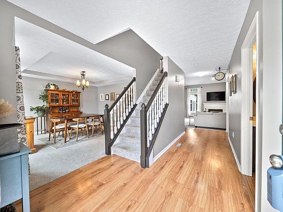 5th image of 6735 Alberta Pl