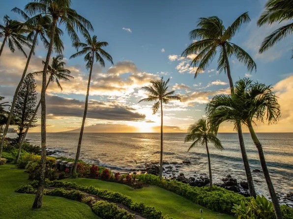 4057 Lower Honoapiilani Rd #202, Lahaina, HI 96761