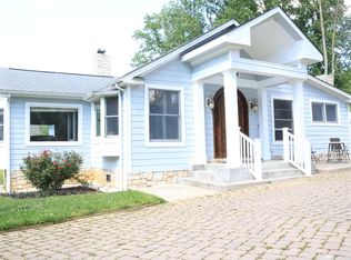 2205 Sandburg St, Dunn Loring, VA 22027