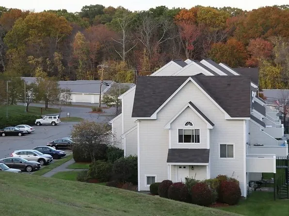 100 Merrimack Ave APT 125, Dracut, MA 01826