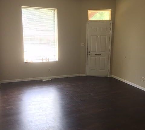 4223 Living room 2