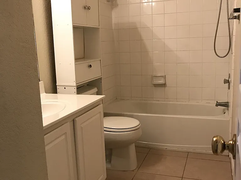 2520 Crested Hts — Photo 8