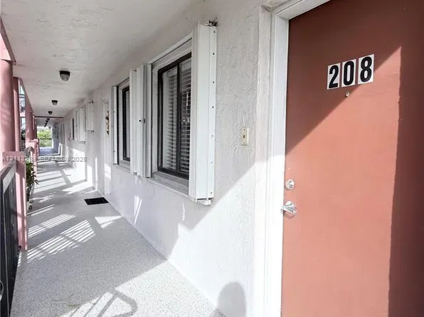 5460 W 21st Ct APT 208, Hialeah, FL 33016