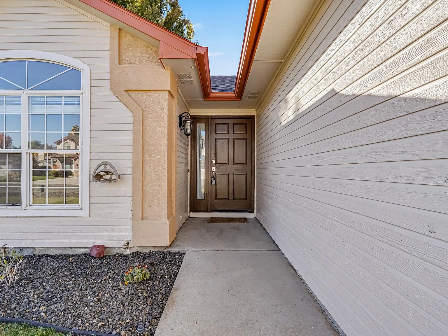 3 bed, 1502 sqft, $2,395 — Photo 4
