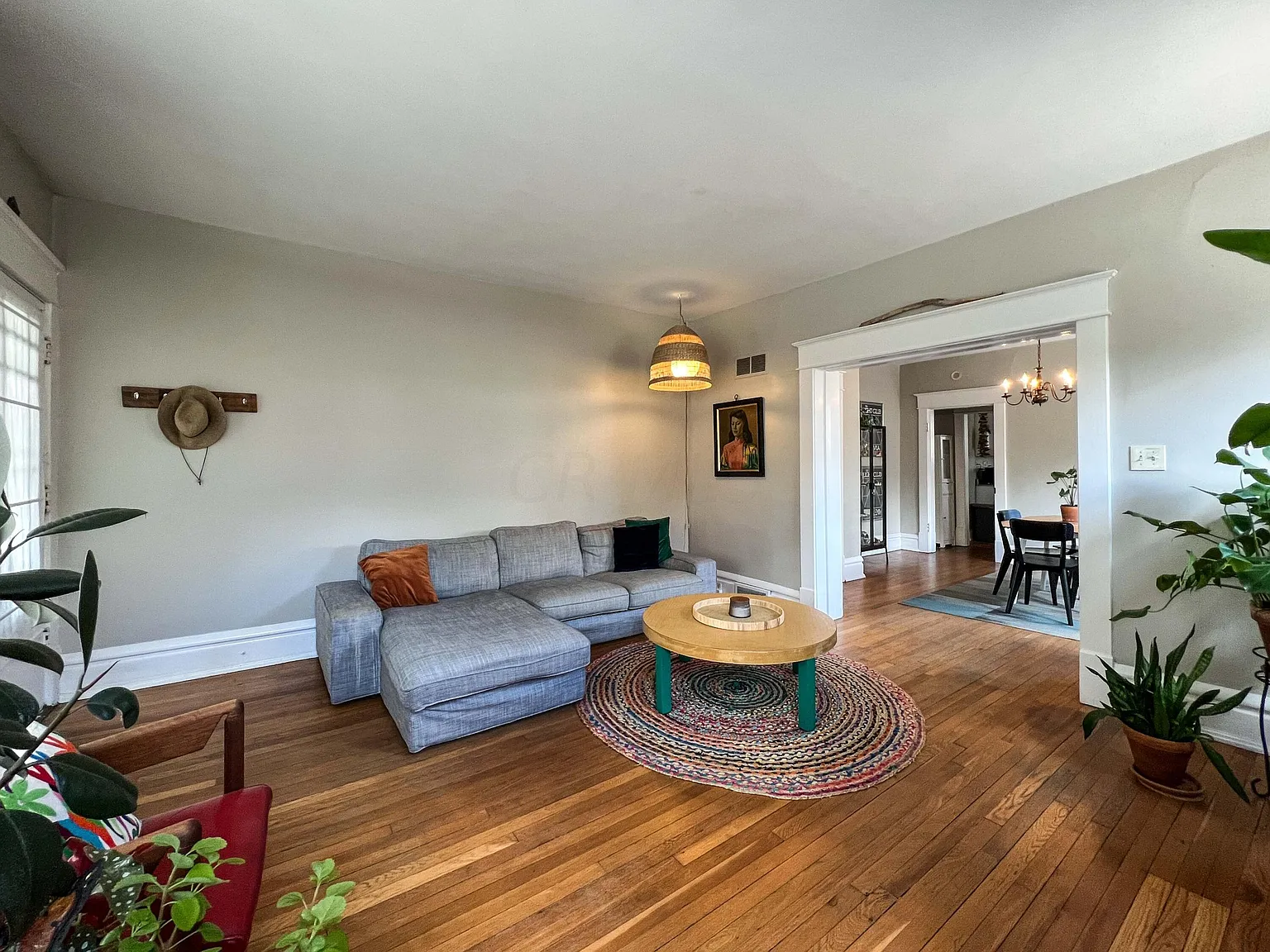3 bed, 1.5 bath, 3701 sqft, $2,450 — Photo 4